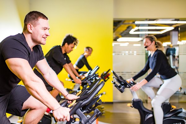 Techniques essentielles pour réussir l'analyse de programmes sportifs